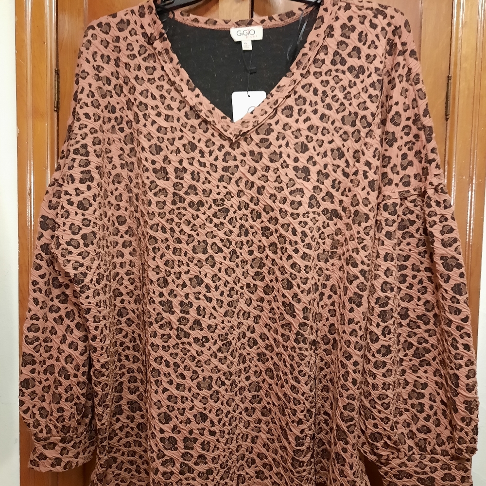GiGiO long sleeve blouse